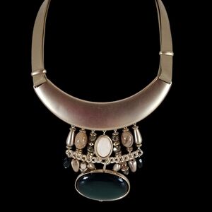 Chico's statement necklace Y2K choker leather green muted gold